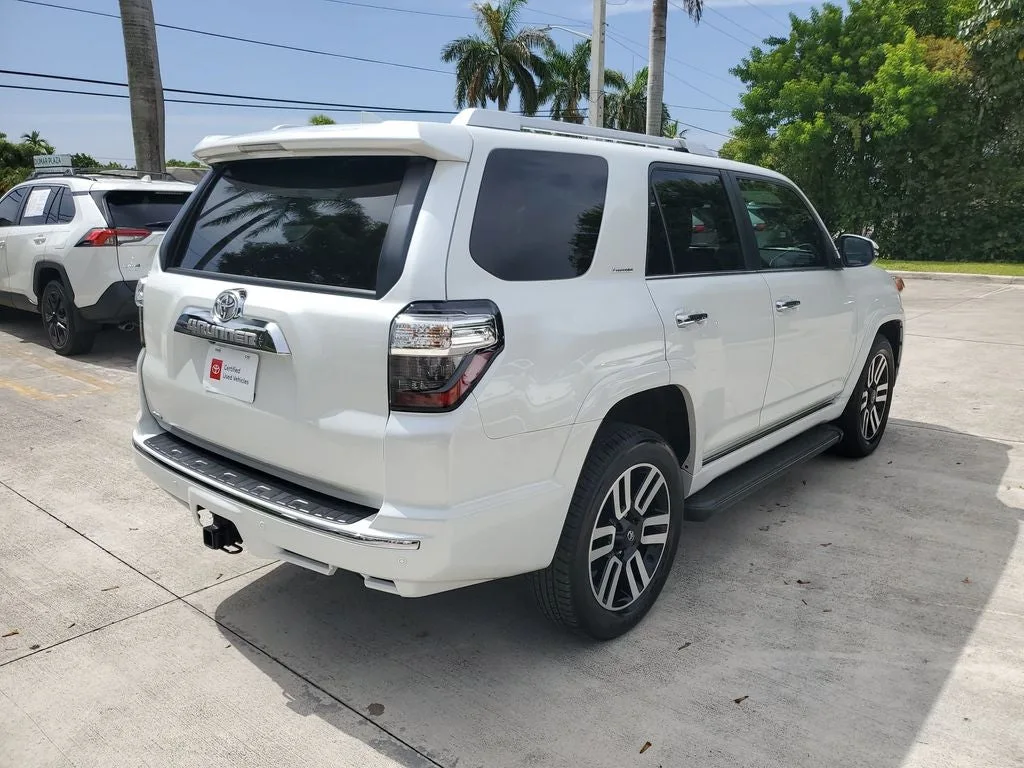 2024 Toyota 4Runner Limited photo 3