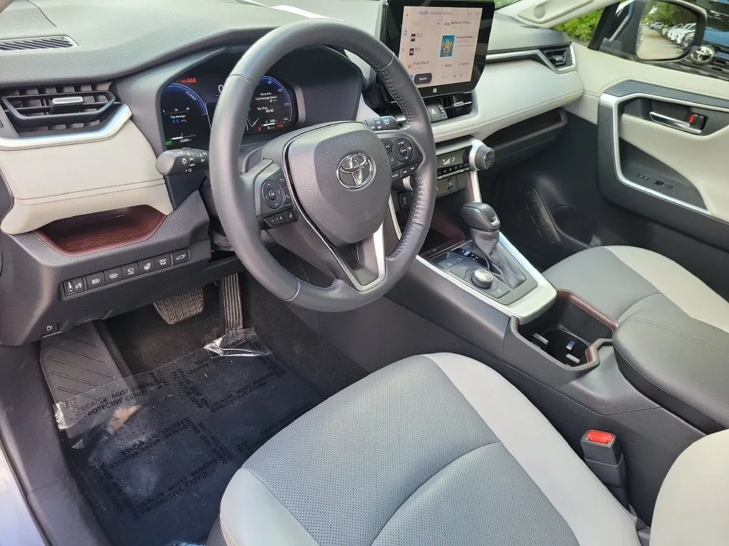 2023 Toyota RAV4 Hybrid Limited photo 20