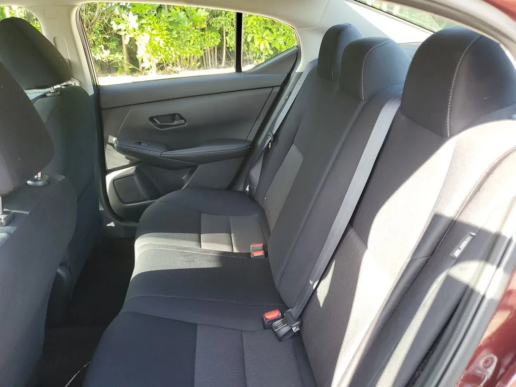 2024 Nissan Sentra SV photo 12