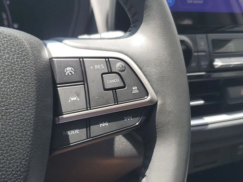 2024 Toyota Grand Highlander XLE photo 25