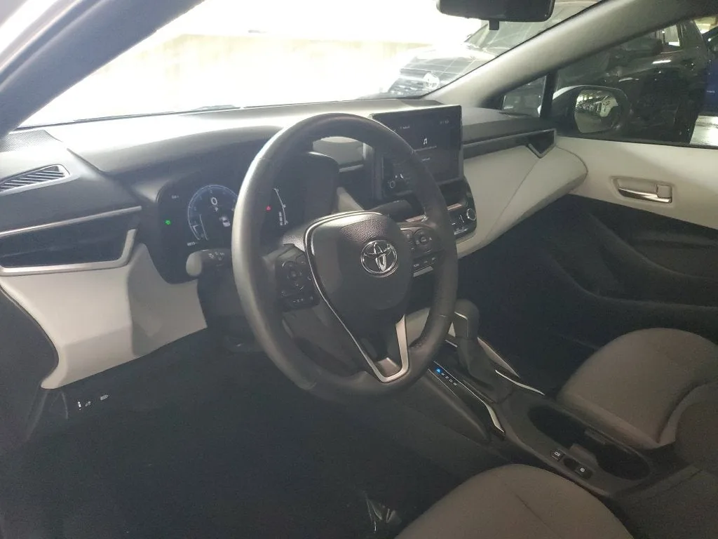 2026 Toyota Corolla SE photo 21