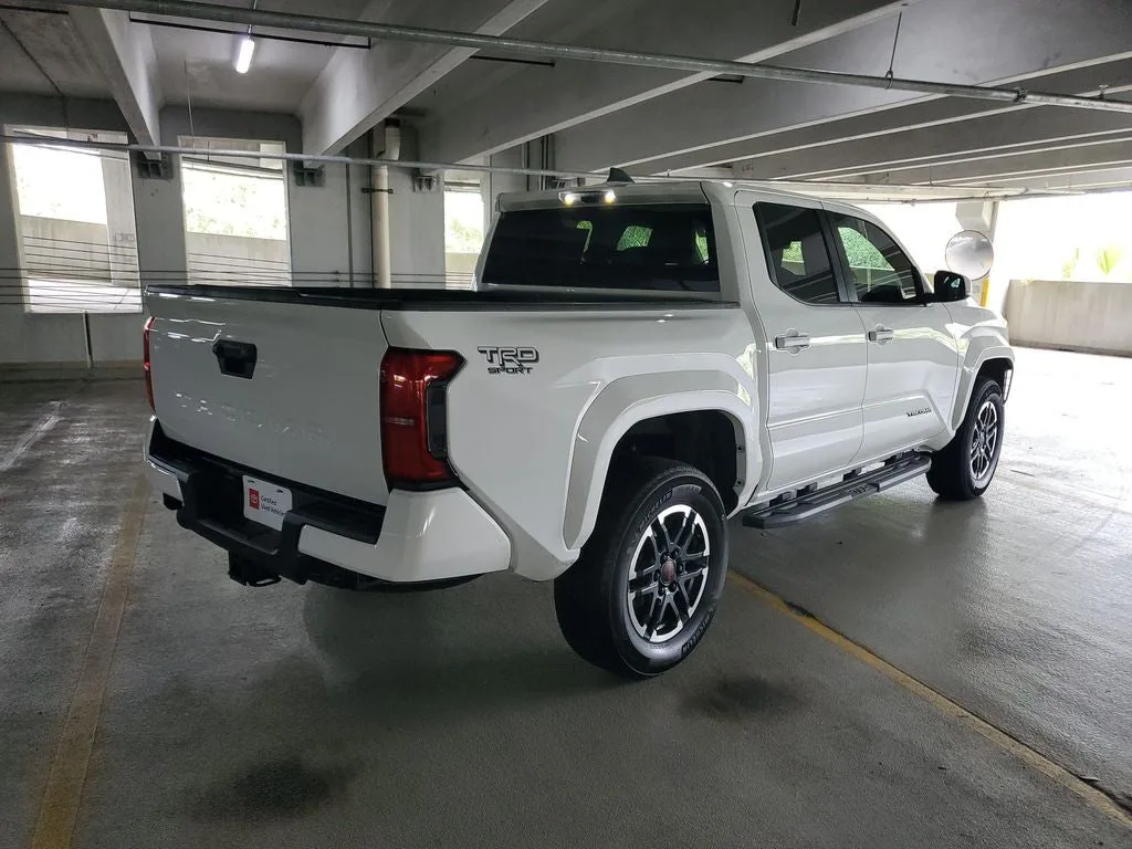 2024 Toyota Tacoma TRD Sport photo 4