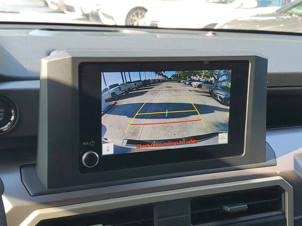 2024 Toyota Tacoma SR5 photo 27