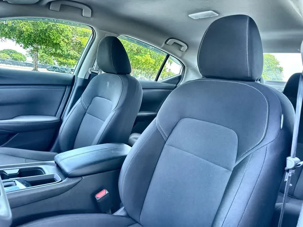 2025 Nissan Sentra S photo 14
