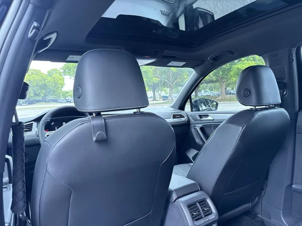 2024 Volkswagen Tiguan SE R-Line Black photo 23