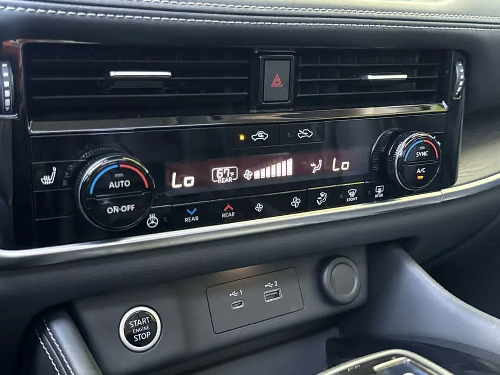 2021 Nissan Rogue SL photo 19