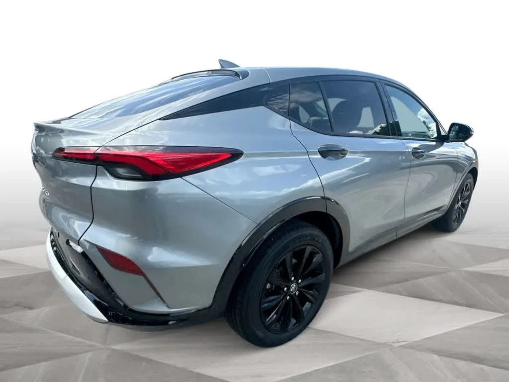 2025 Buick Envista Sport Touring photo 8