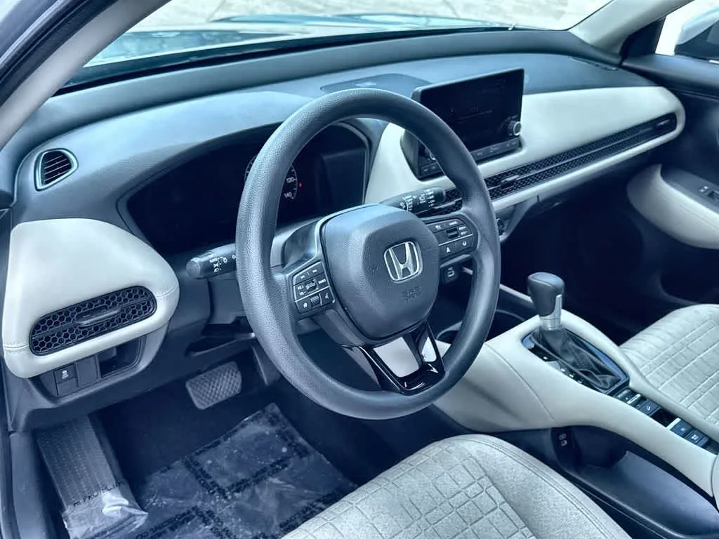 2024 Honda HR-V LX photo 13
