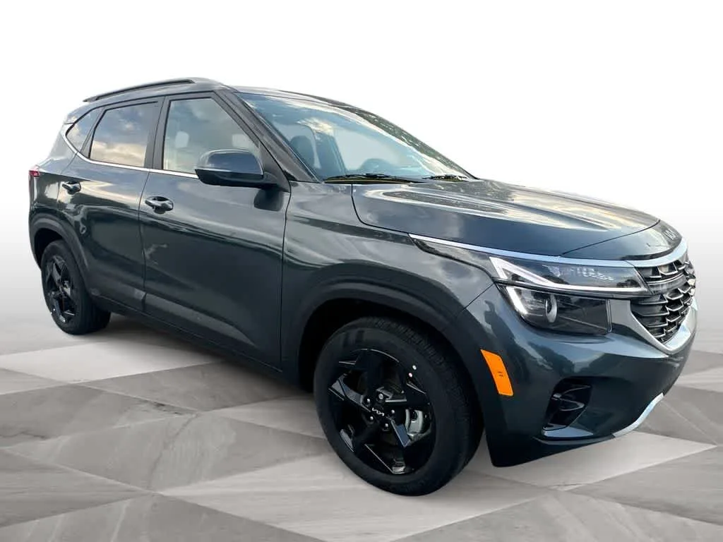 2026 Kia Seltos EX photo 2