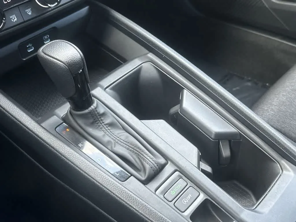 2025 Honda Accord SE photo 28