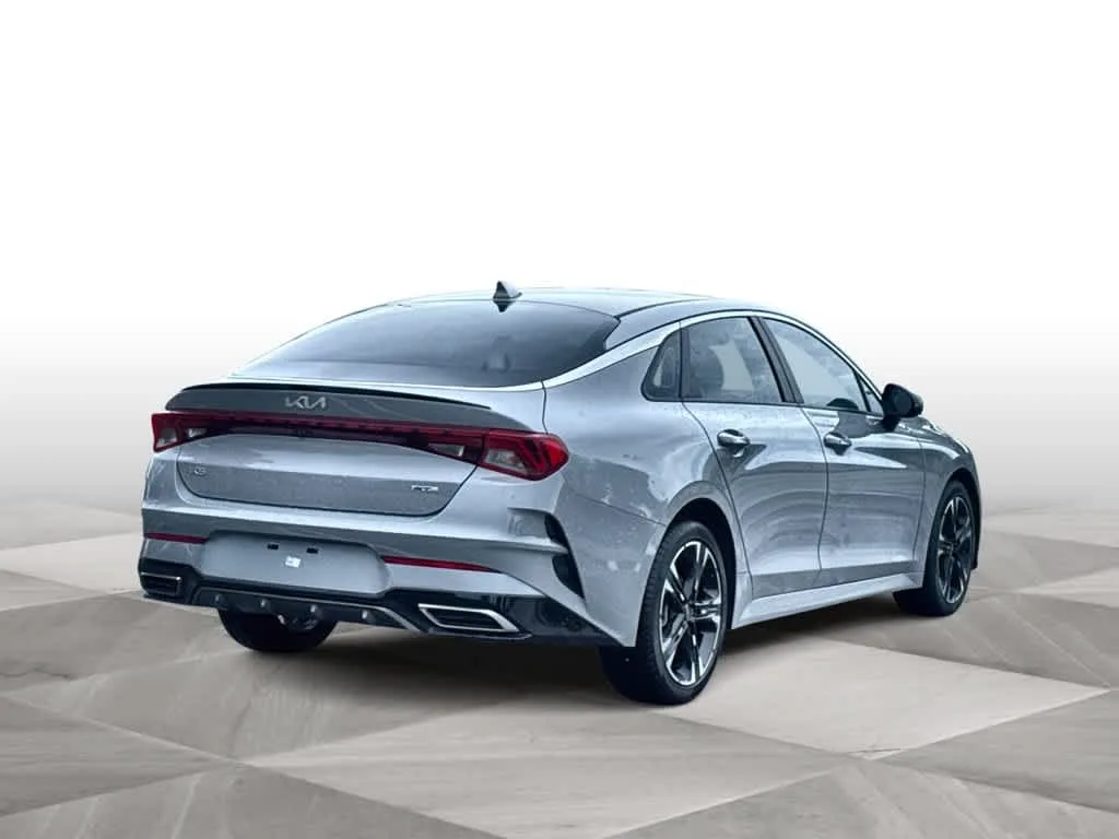 2024 Kia K5 GT-Line photo 8