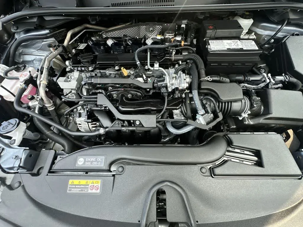 2025 Toyota Corolla LE photo 12