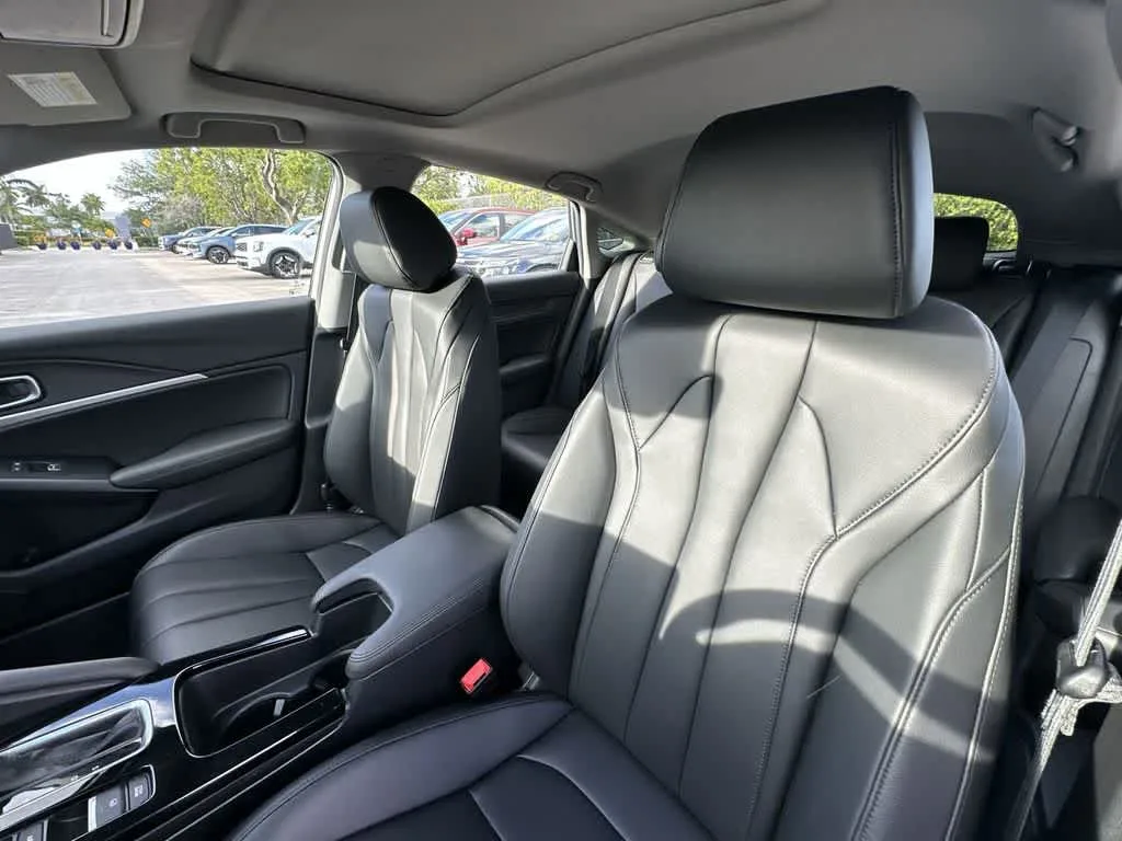 2025 Acura Integra Base photo 14