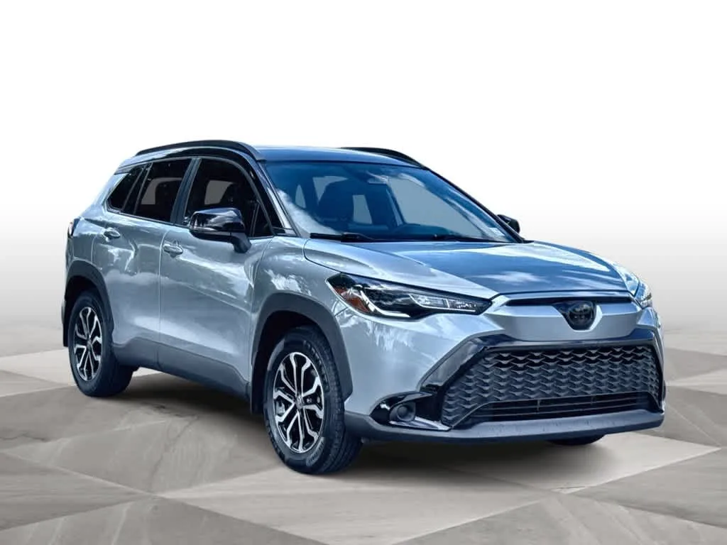 2025 Toyota Corolla Cross Hybrid SE photo 2