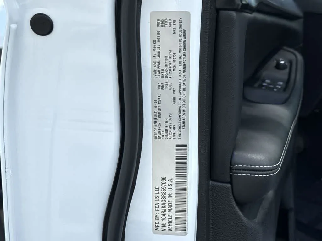 2024 Jeep Grand Cherokee L Altitude photo 27