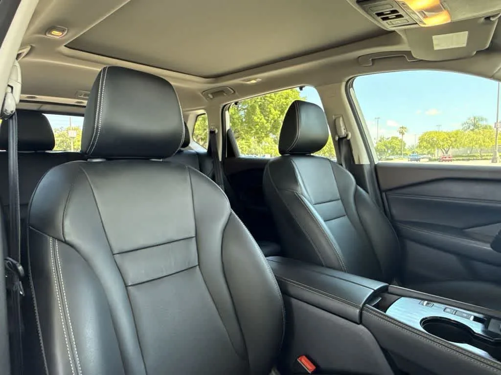 2021 Nissan Rogue SL photo 26