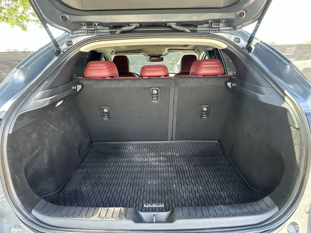 2023 Mazda CX-30 2.5 S Carbon Edition photo 25