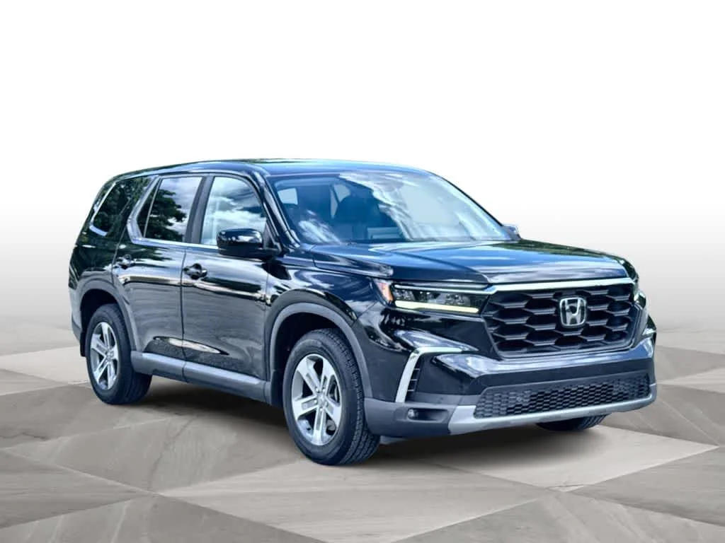 2023 Honda Pilot EX-L 7 Passenger photo 2