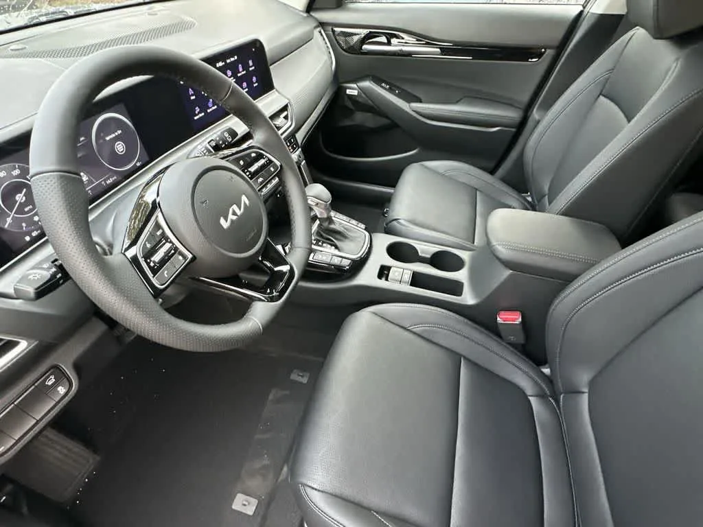 2026 Kia Seltos SX photo 13