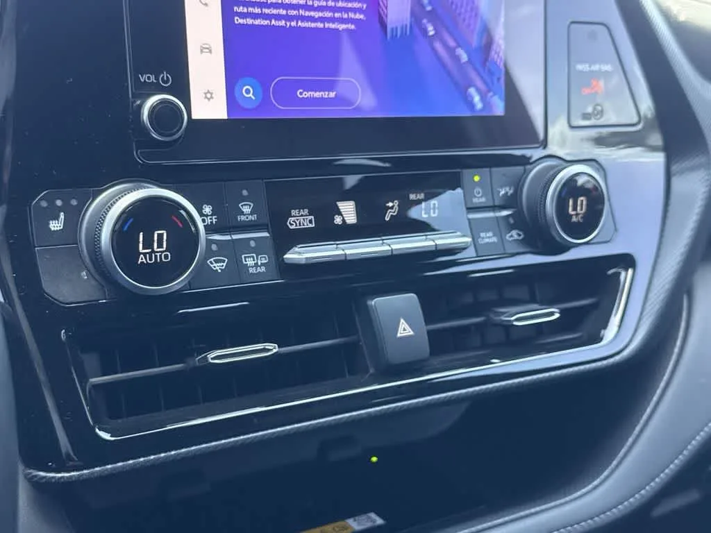 2024 Toyota Highlander XSE photo 20