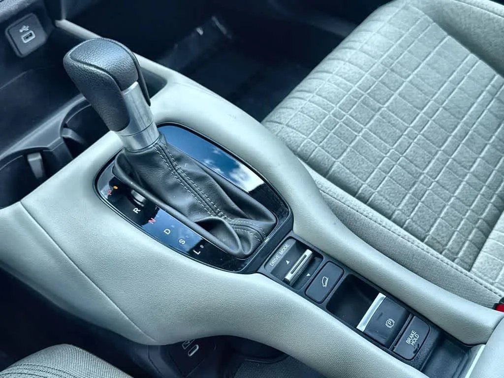 2024 Honda HR-V LX photo 21