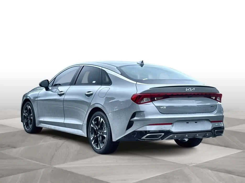 2024 Kia K5 GT-Line photo 6
