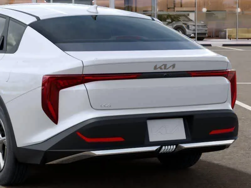 2026 Kia K4 LXS photo 12