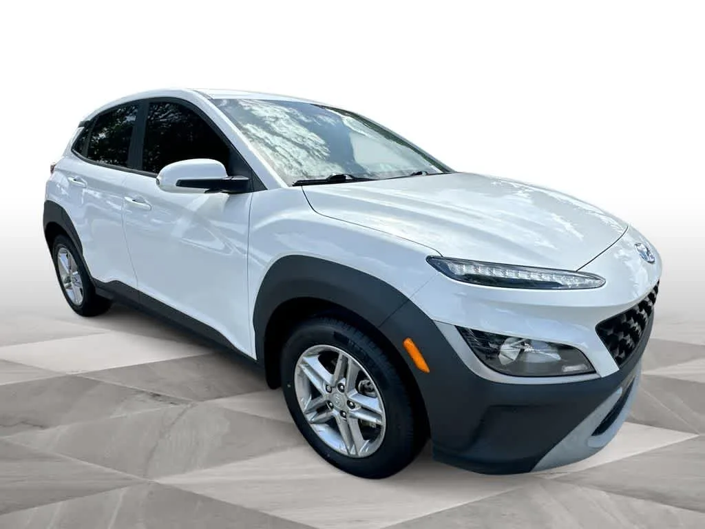 2023 Hyundai Kona SE photo 2