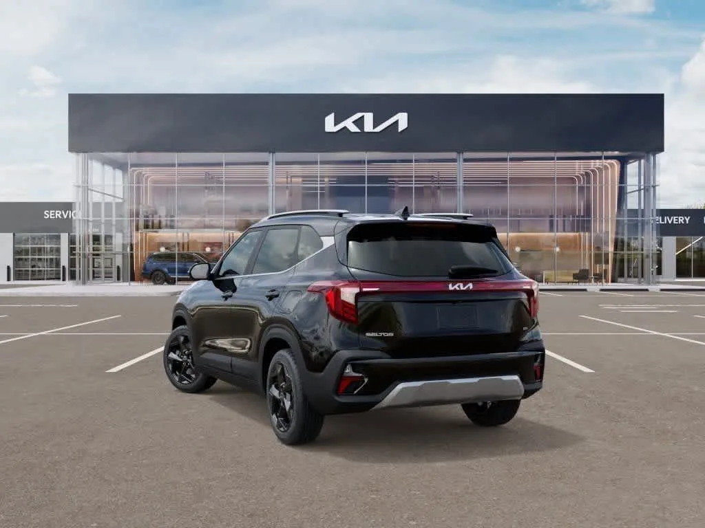 2026 Kia Seltos EX photo 4