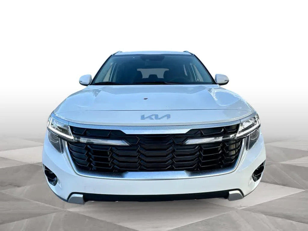 2026 Kia Seltos EX photo 3