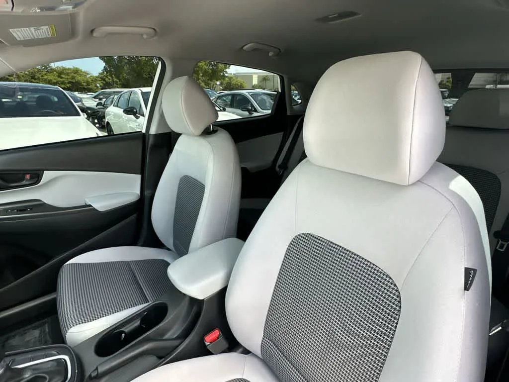 2023 Hyundai Kona SE photo 21