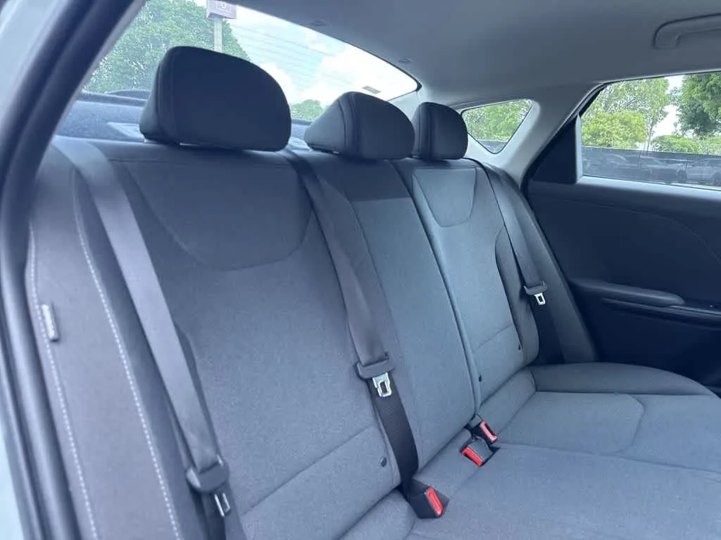 2025 Kia K4 LXS photo 26