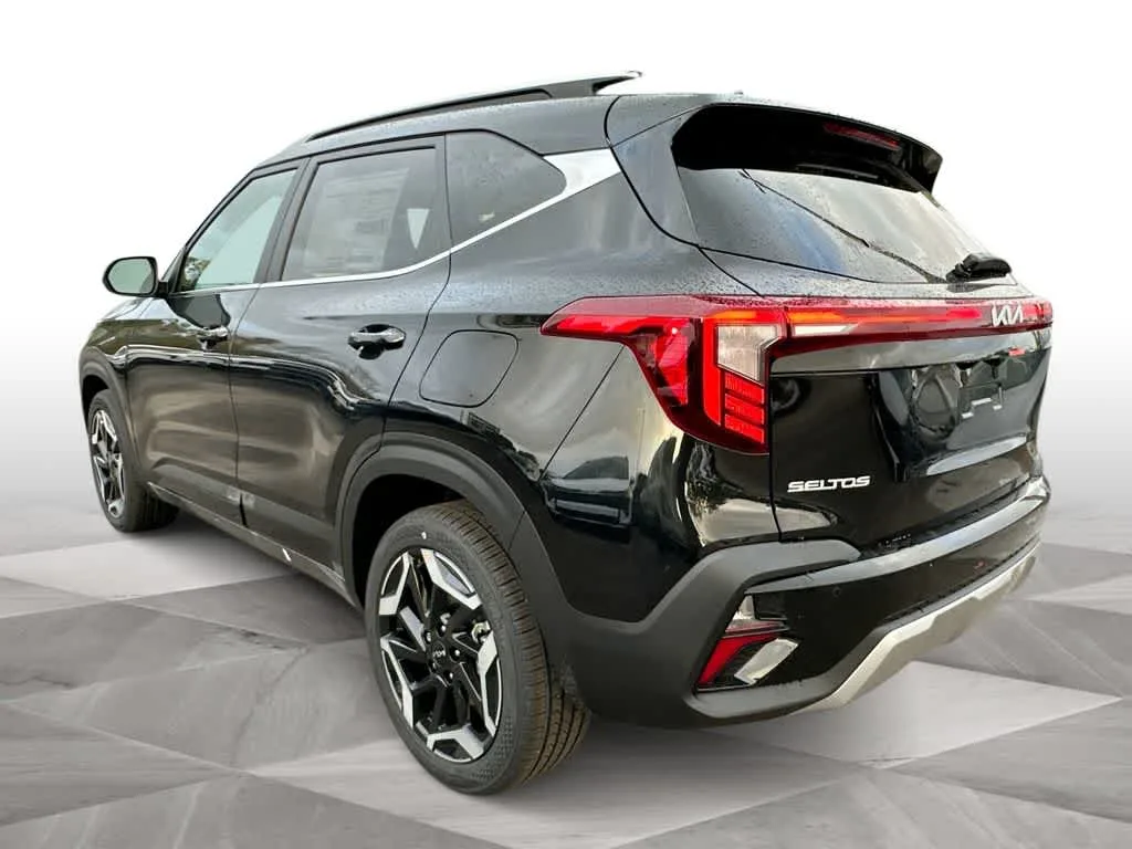 2026 Kia Seltos SX photo 6