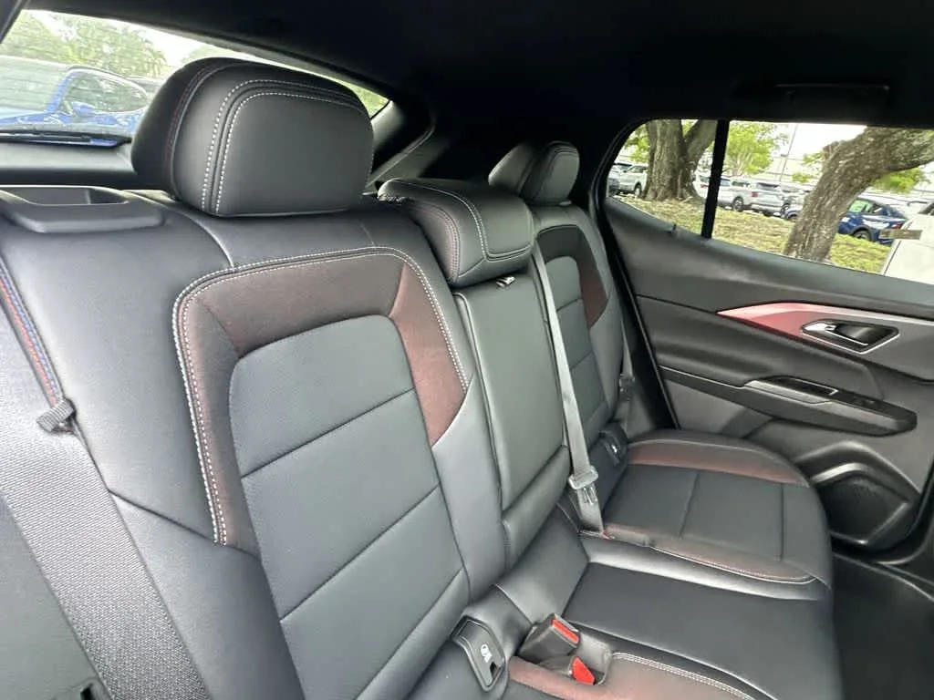 2026 Chevrolet Equinox EV RS photo 13