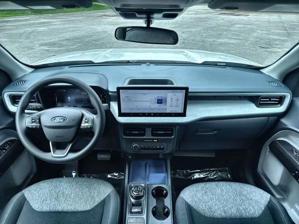 2025 Ford Maverick XLT photo 24