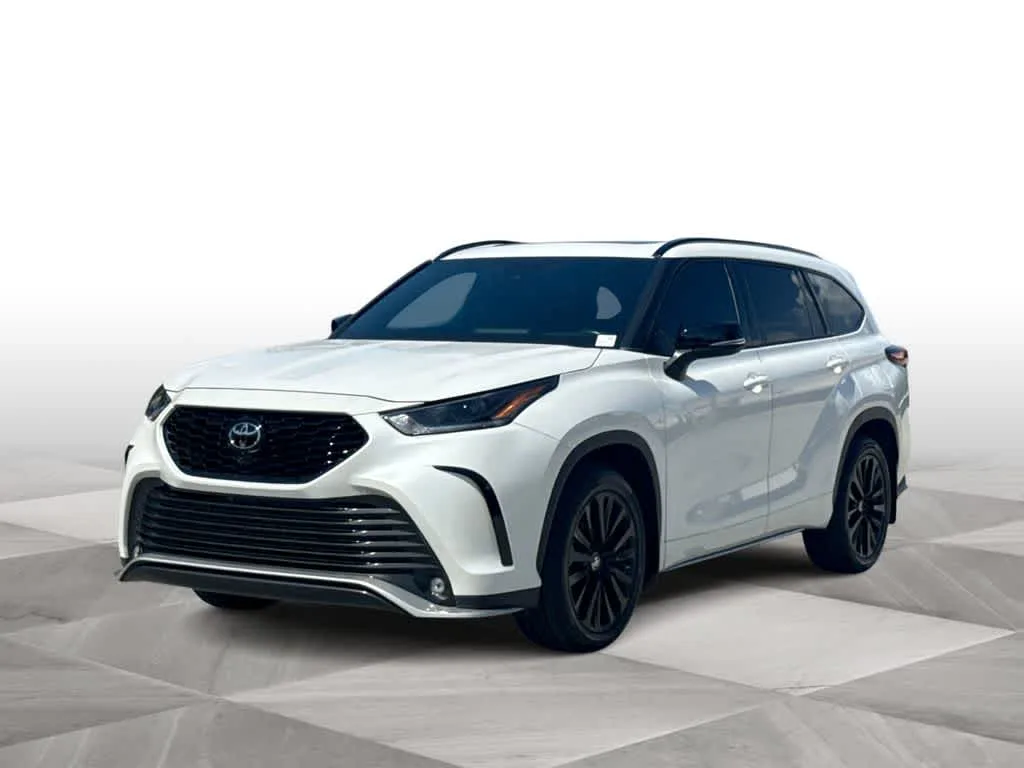 2024 Toyota Highlander XSE photo 4