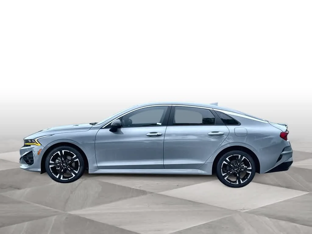 2024 Kia K5 GT-Line photo 5