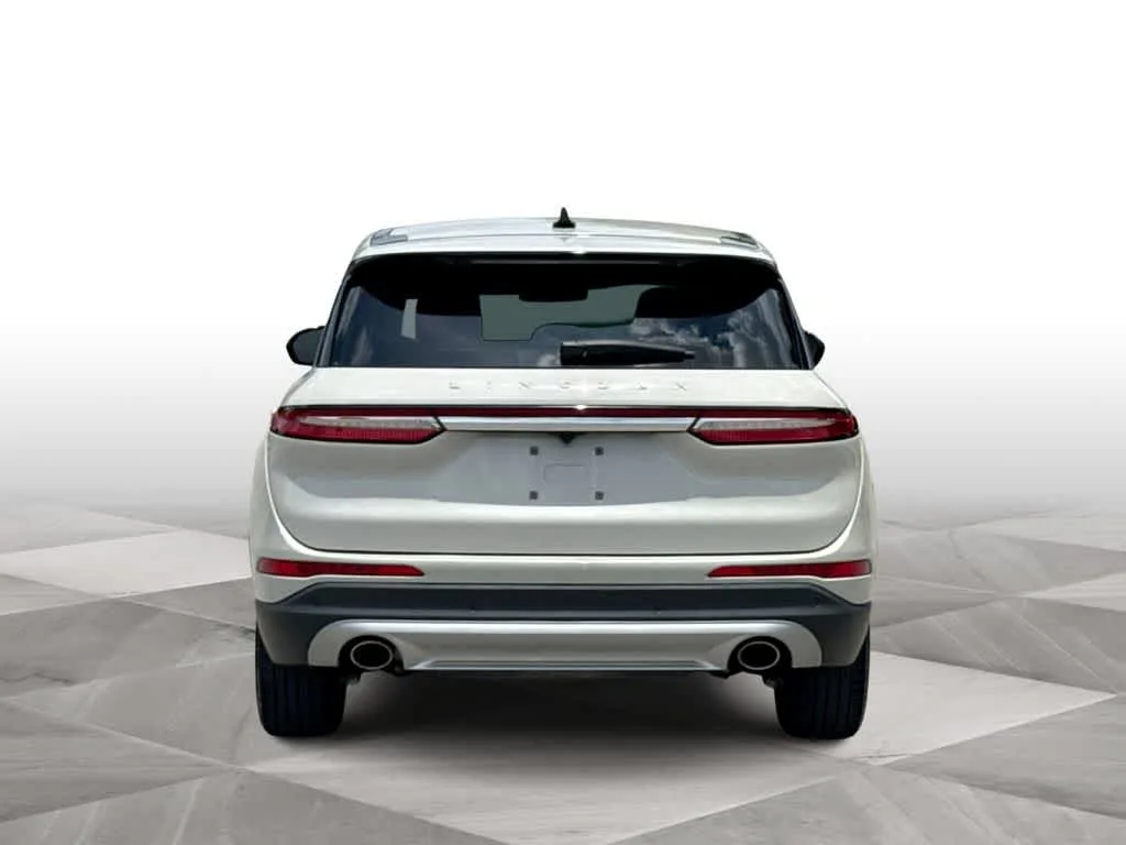 2023 Lincoln Corsair Standard photo 7