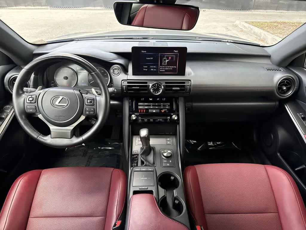 2023 Lexus IS 300 photo 24