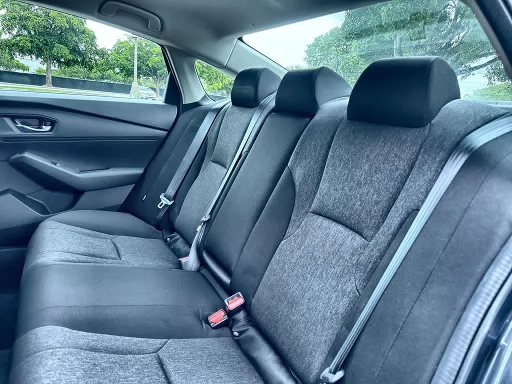 2025 Honda Accord LX photo 22