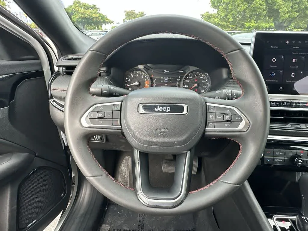 2025 Jeep Compass Trailhawk photo 22