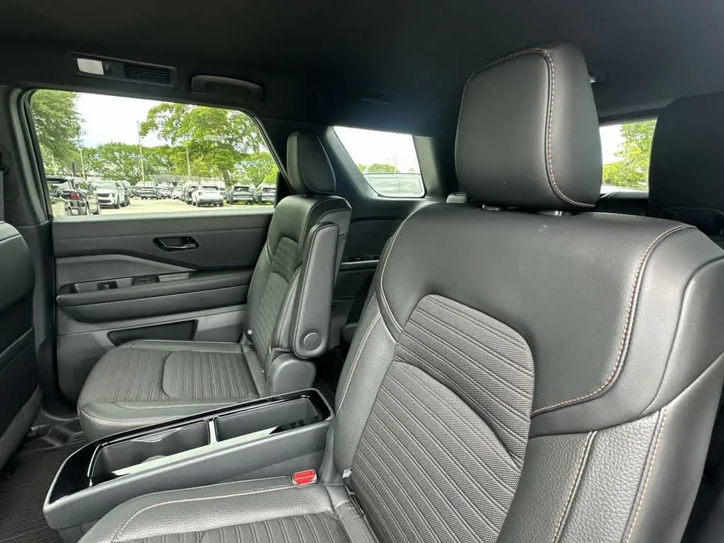 2023 Nissan Pathfinder Rock Creek photo 17