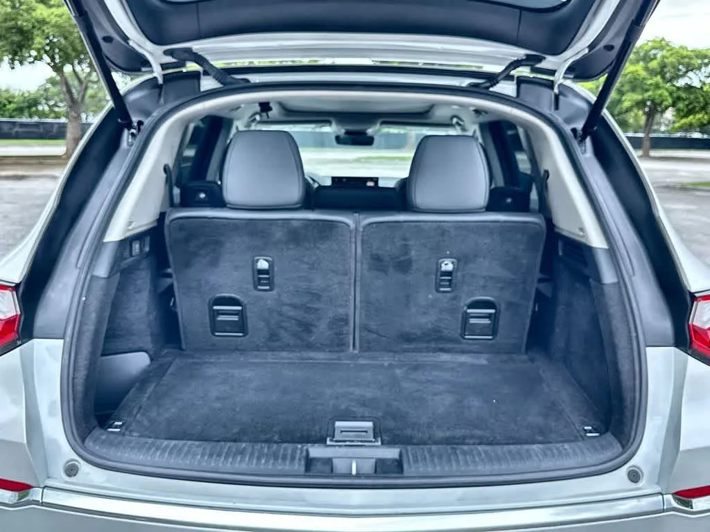 2023 Acura MDX Base photo 25