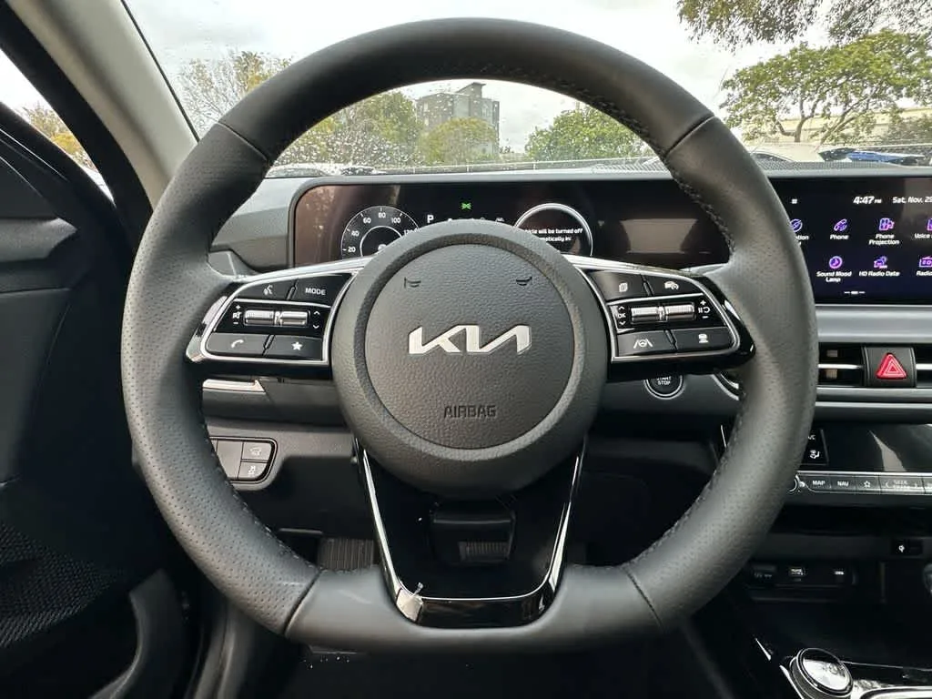 2026 Kia Seltos SX photo 15
