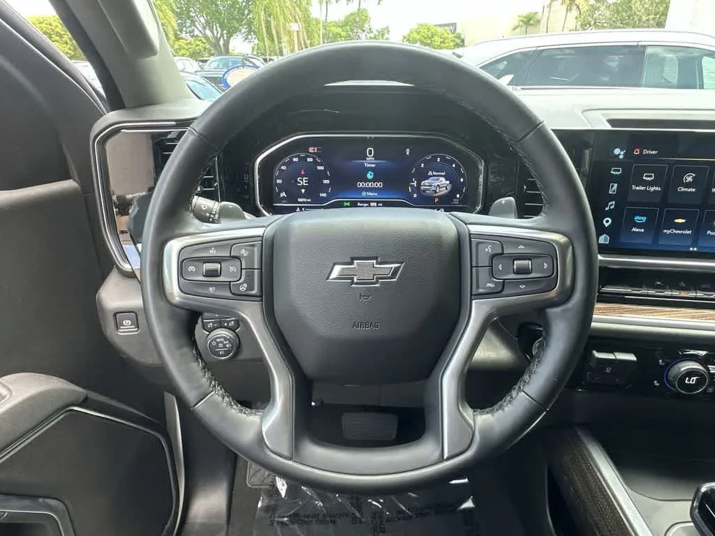2025 Chevrolet Silverado 1500 RST photo 22