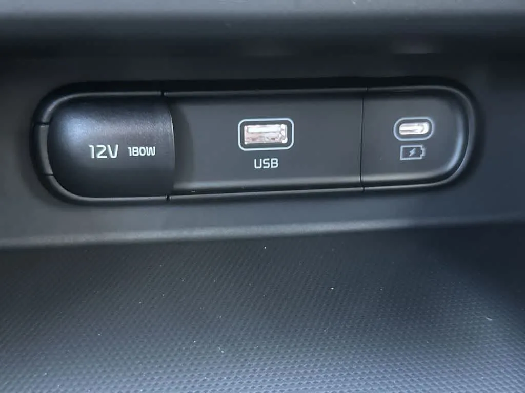 2026 Kia Seltos EX photo 17