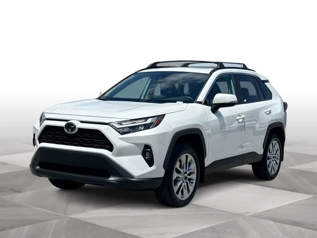 2025 Toyota RAV4 XLE Premium photo 4