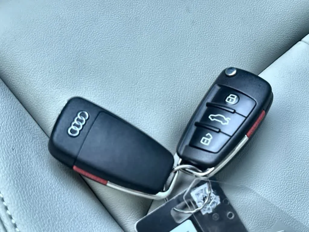 2025 Audi Q3 S line Premium Plus photo 28
