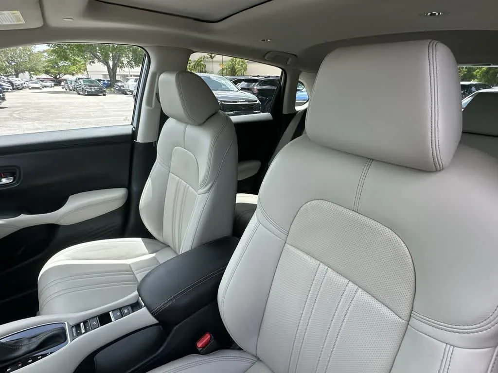 2025 Honda HR-V EX-L photo 21
