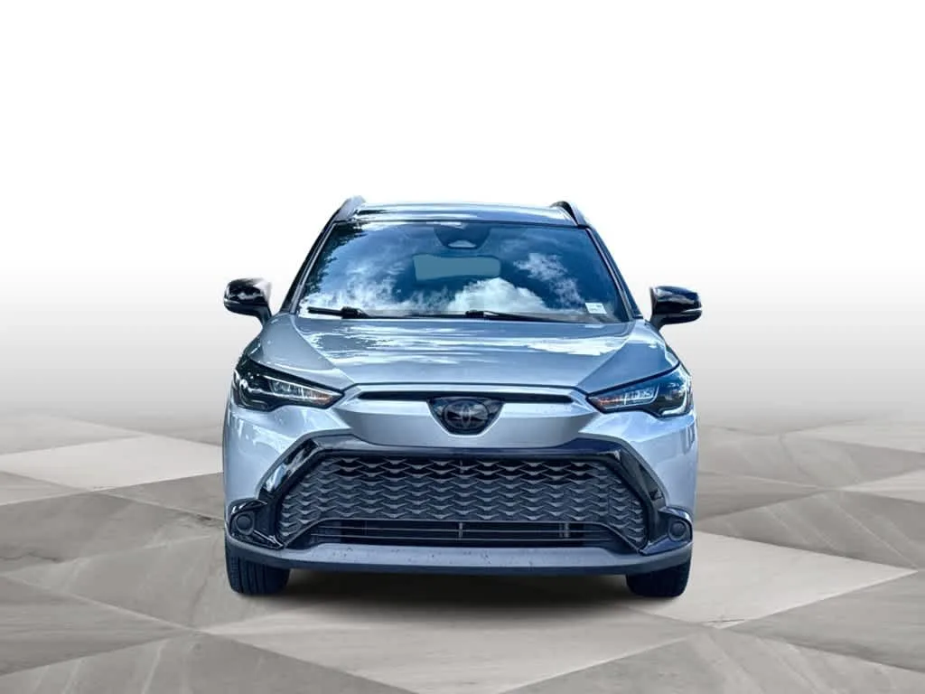 2025 Toyota Corolla Cross Hybrid SE photo 3